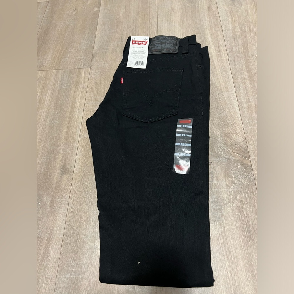 LEVIS - 510 Black Super Skinny
